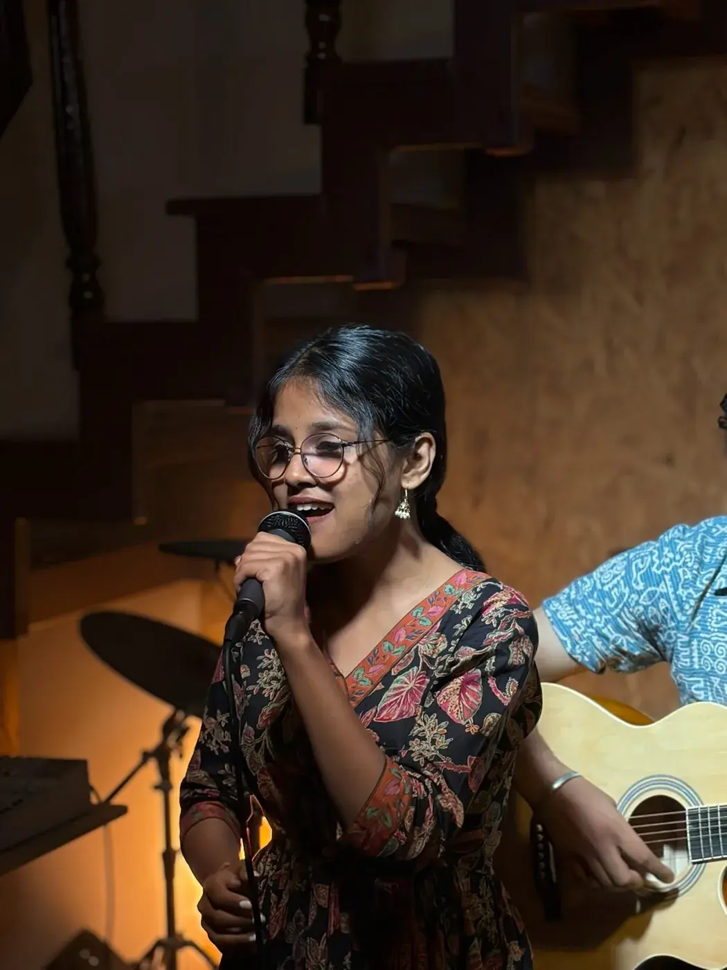 A performer on the Musicraft Open Stage